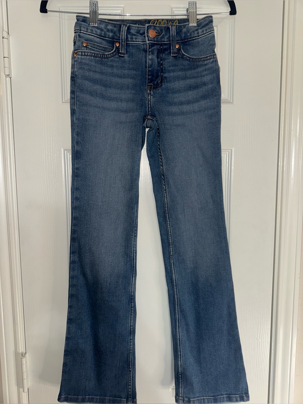Girl’s Lainey Wilson Wrangler Blue Jeans